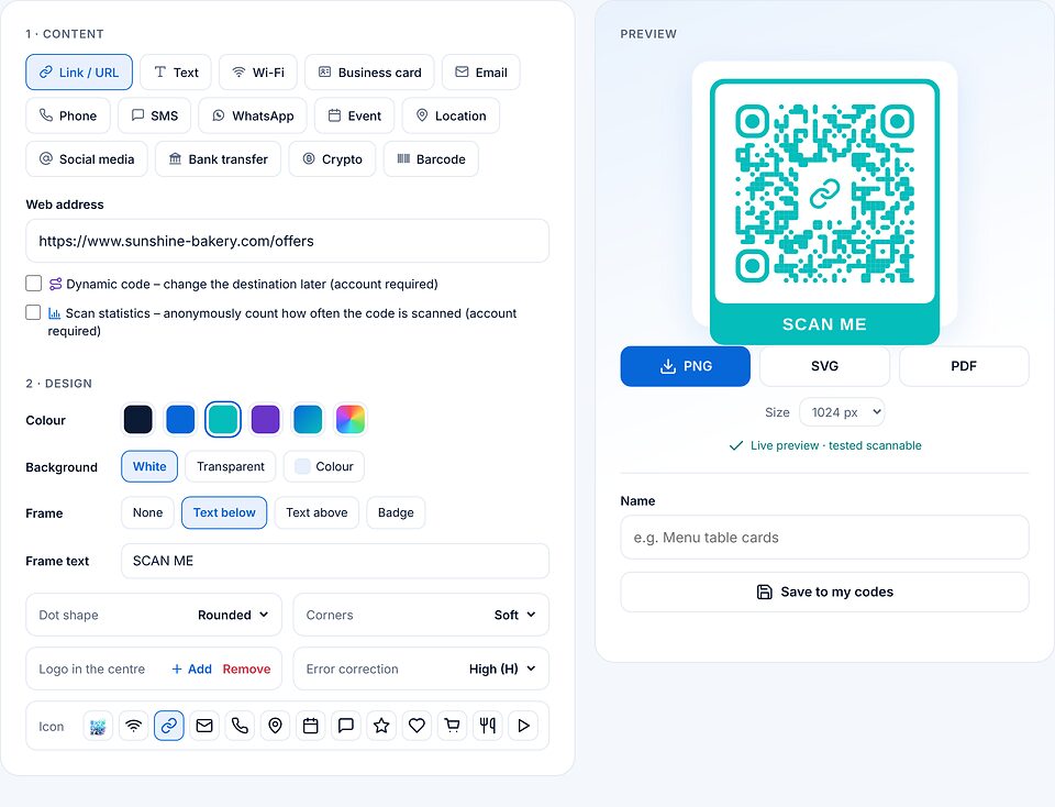 Halaman Buat: alamat web diisi, warna hijau kebiruan, bingkai “Teks di bawah” dengan SCAN ME dan simbol tautan di tengah; di kanan pratinjau dengan tombol unduh PNG, SVG, dan PDF.